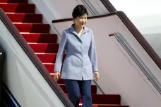 Jihokorejská vládní strana chce, aby prezidentka odstoupila v dubnu