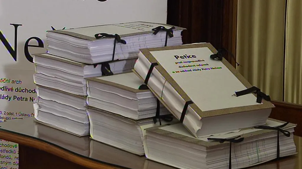 Protivládní petice