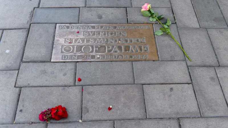 Pamětní deska Olofa Palmeho