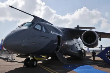 První z letounů Embraer bude slavnostně předán do výzbroje české armády