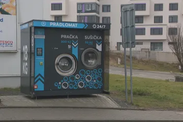 Přibývá samoobslužných prádelen a čistíren