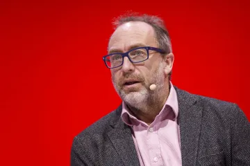 „Čau, Facebooku.“ Zakladatel Wikipedie oznámil přípravu alternativní sociální sítě