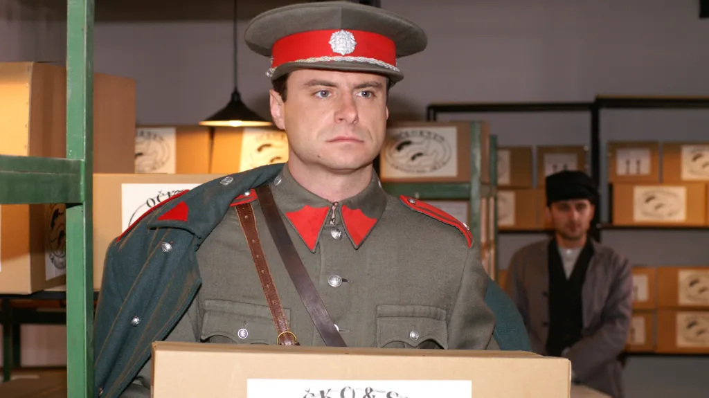 Martin Sláma jako strážmistr Karabela
