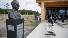 Památník holocaustu Romů a Sintů