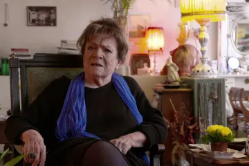 Divadlo vzdoru, Lítost i Krásný ztráty. Připomeňte si Vlastu Chramostovou před kamerou