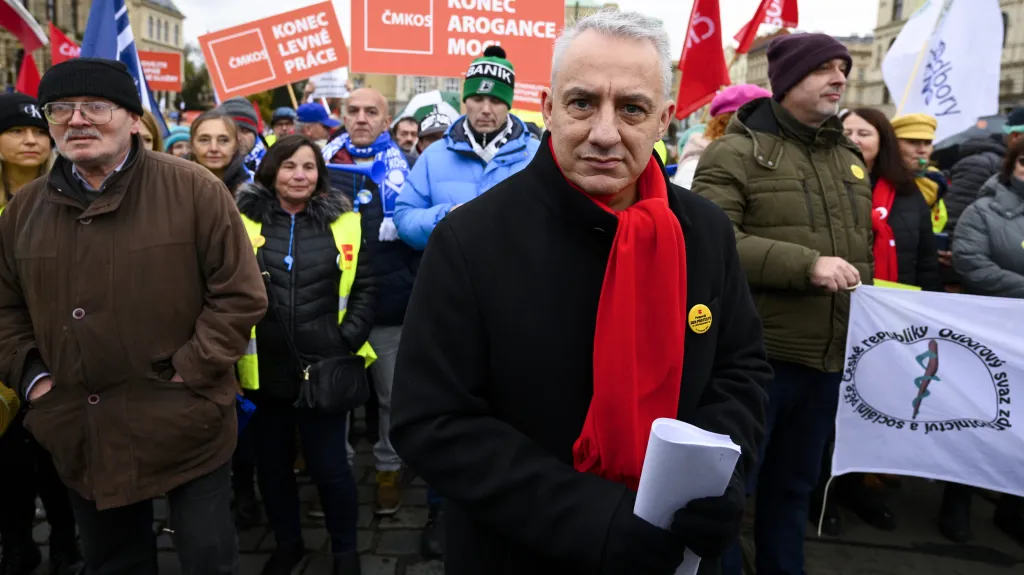 Předseda Českomoravské konfederace odborových svazů Josef Středula na protestu proti vládnímu konsolidačnímu balíčku, 27. listopadu 2023