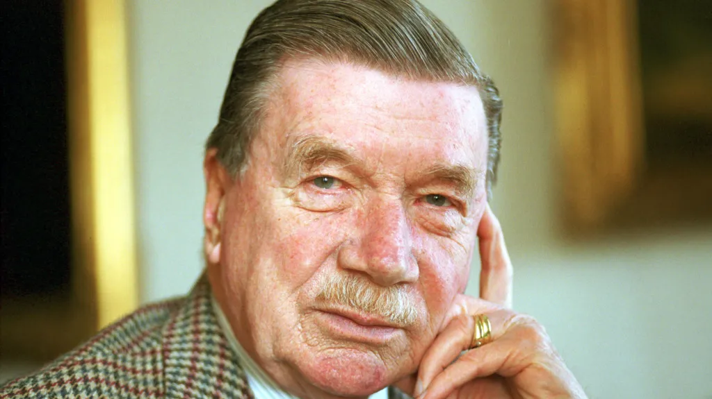 Hrabě Zdeněk Sternberg (na snímku z roku 2004)
