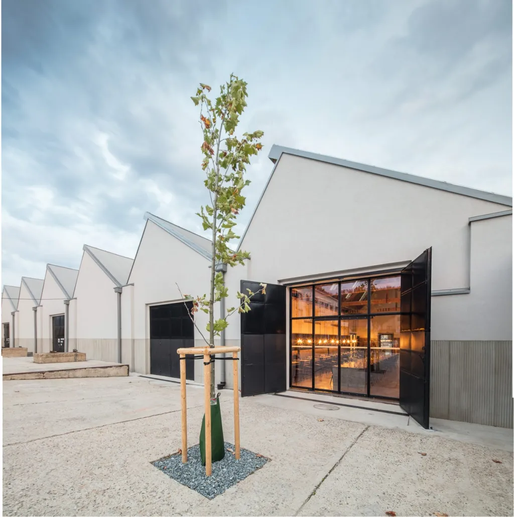 Vindyšova továrna, Ski a Bike Centrum Radotín, Praha (Vllnna)