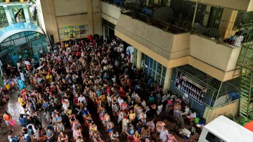 Evakuace Filipínců z Manily