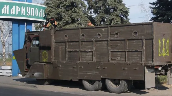 Mariupol se připravuje na útok