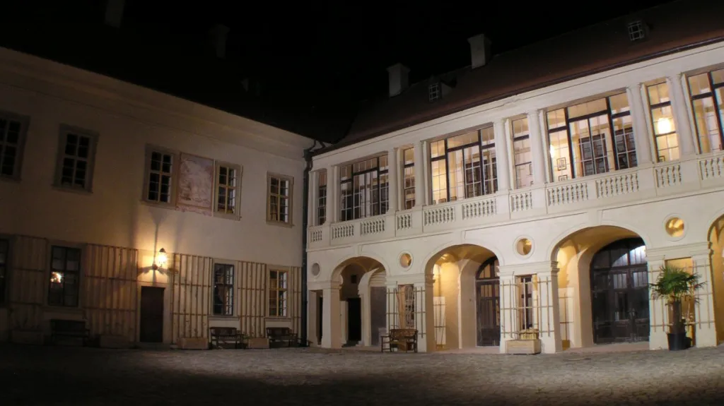 Zámek v Mníšku pod Brdy