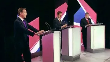 Britská předvolební debata lídrů tří hlavních stran