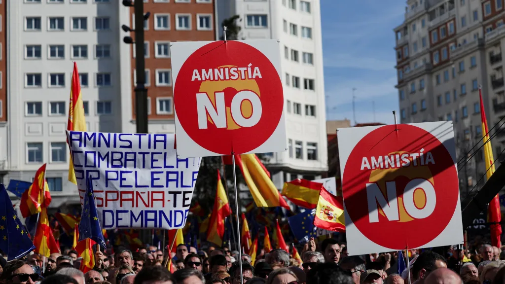 Protest proti amnestii pro katalánské separatisty