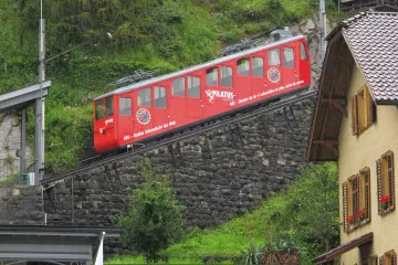Jubilující zubačka na Pilatus i další klenoty lidského umu zvou (nejen) k velehorám