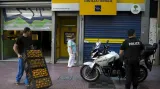 Řecké banky zůstaly zavřené