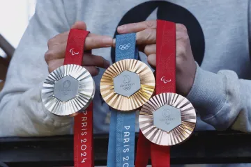 Paříž se chystá na olympiádu. Ohrozit ji mohou stávky nebo znečištěná Seina