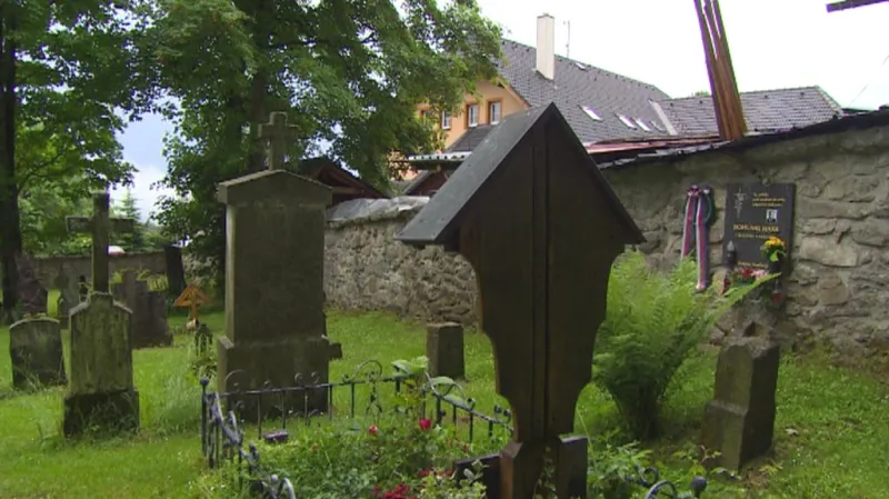 Hřbitov v Českých Žlebech