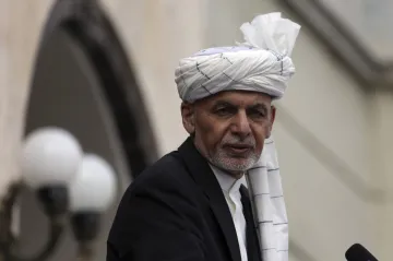 Prezident Ghaní opustil Afghánistán. Z Kábulu odstartovalo první letadlo s Čechy a místními spolupracovníky
