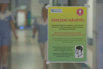 Případů černého kašle rychle přibývá. Nejvíce jsou ohroženi novorozenci