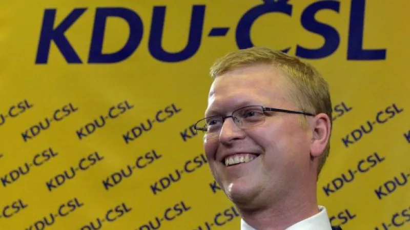 Rozhovor s Věrou Jourovou (ANO), Pavlem Bělobrádkem (KDU-ČSL) a komentátorem Patrikem Eichlerem