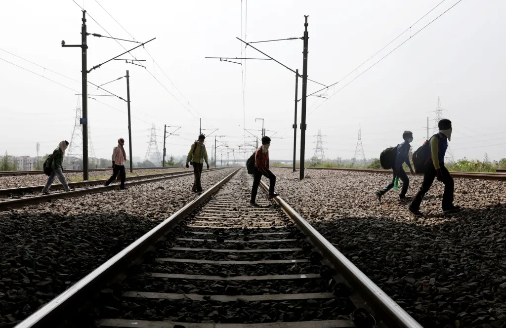 Po vyhlášení nouzového stavu došlo k paralýze a následnému kolapsu dopravy, která je v zemi už tak dost komplikovaná