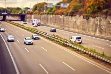 Češi míří na dovolené, zatím bez větších problémů v dopravě