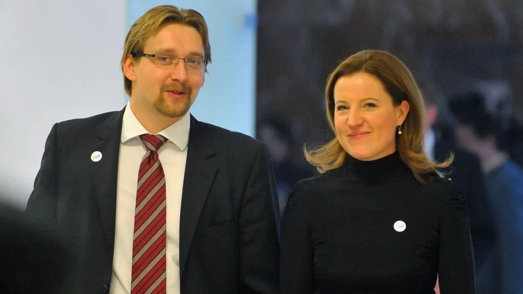 Pavel Dobeš a Karolína Peake