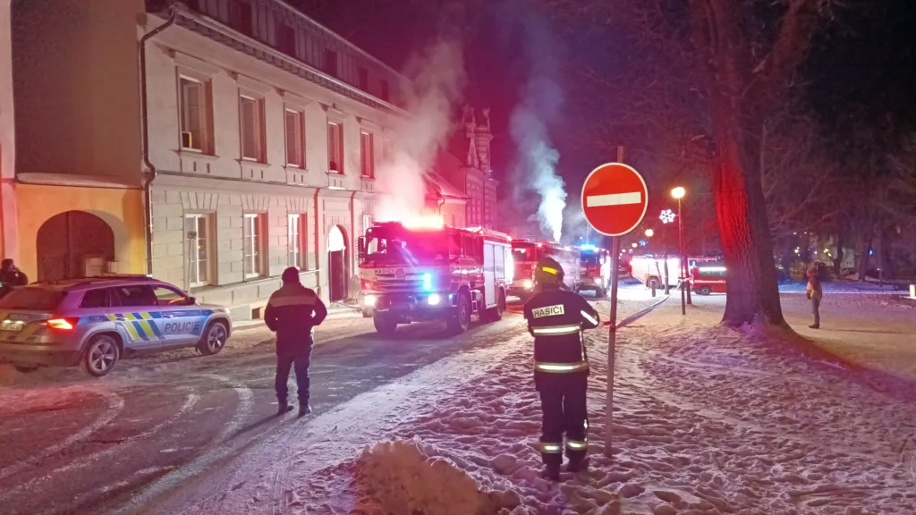 Zásah jihočeských hasičů u požáru sauny v Horní Plané