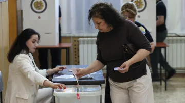Arméni volí nový parlament