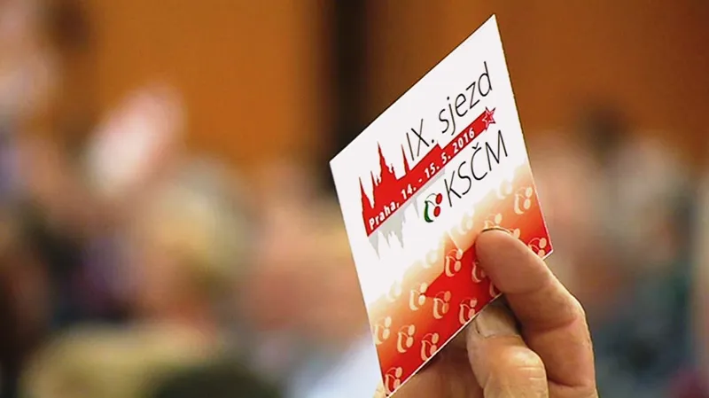 Zprávy: Vojtěch Filip staronovým předsedou KSČM