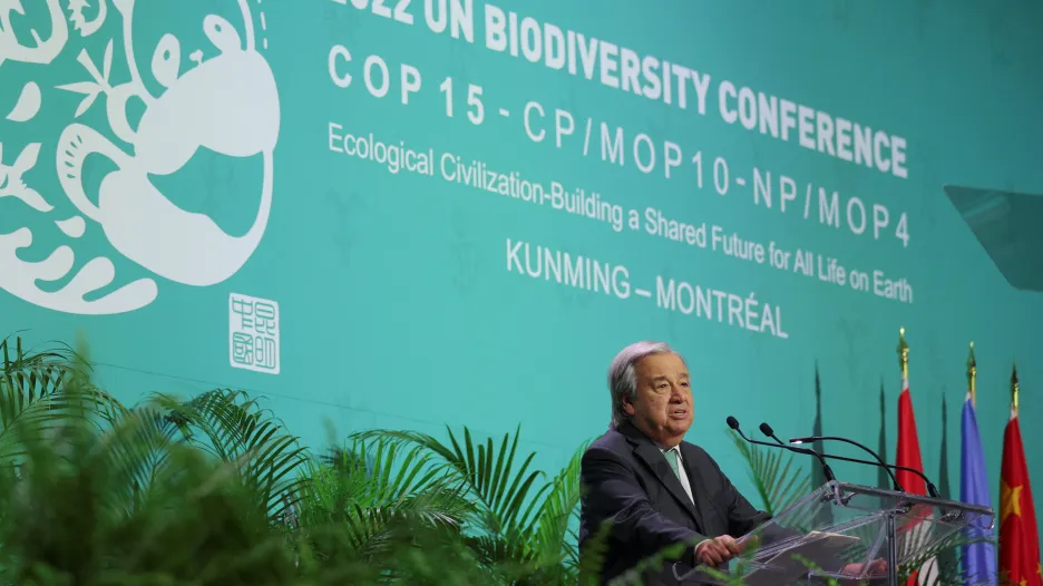 Generální tajemník OSN António Guterres pronáší projev při zahájení COP15