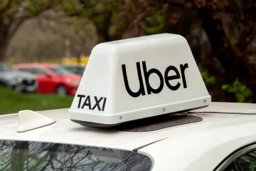 Policie stíhá deset lidí za rozsáhlé krácení DPH při provozování taxislužeb