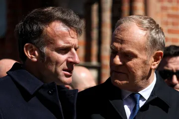 Macron jednal s Tuskem o spolupráci v obraně