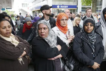 Nepokoje ve Švédsku – vyhřezla frustrace chudiny vůči „bílým a bohatým“