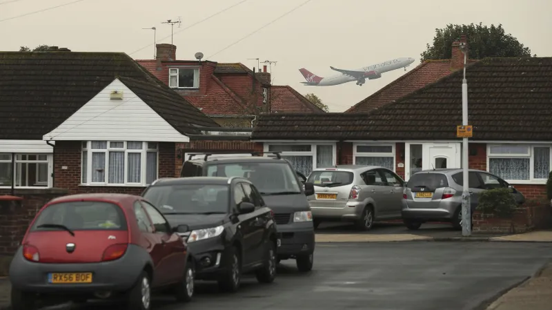 Harmondsworth leží přímo u letiště Heathrow
