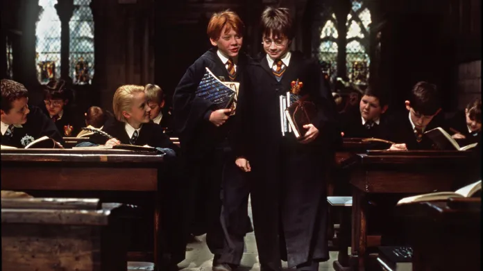 Záběr z filmu Harry Potter a Kámen mudrců