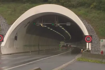 Valit Valíkem stovkou povoleno. První dálniční tunel umožňuje rychlejší jízdu