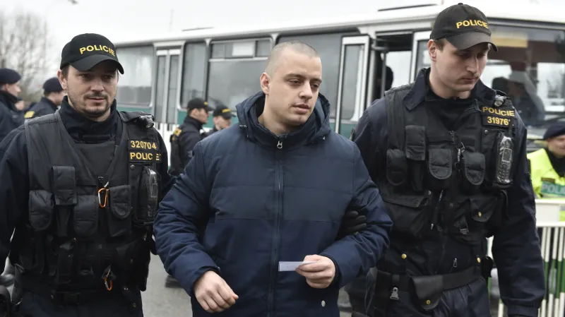 Policisté zkoušeli, jak se na hranicích vyrovnají s větším množstvím migrantů