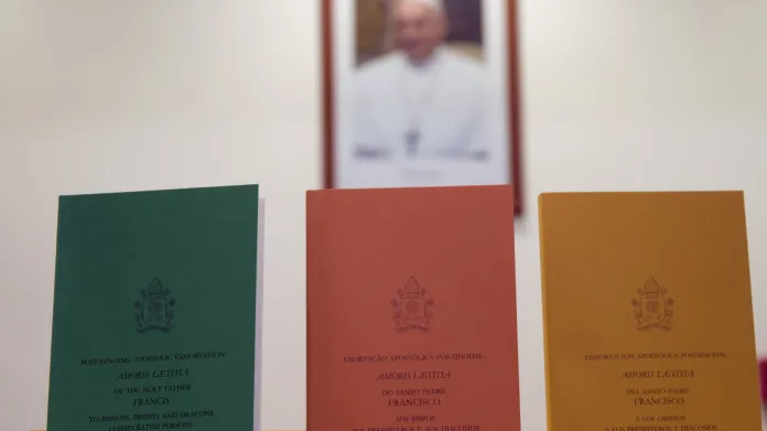 Horizont ČT24: Dokument papeže Františka o rodině a vztazích