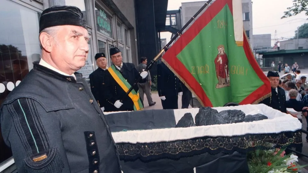 "Pohřeb" hornictví v Ostravě