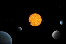 Astronomové pozorovali kosmický balet pěti planet kolem oranžového trpaslíka