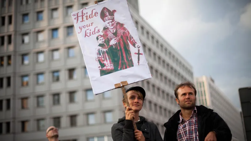 Demonstrace proti návštěvě Benedikta XVI. v Německu