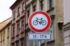 Cyklisté by měli projet Staroměstským náměstím i Můstkem, říká magistrátní komise