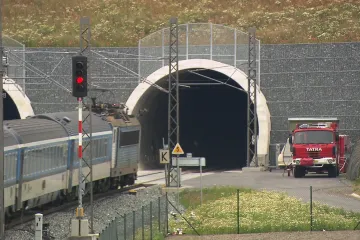 Ejpovický tunel měl být nejen nejdelší, ale i nejrychlejší. To se zatím nedaří, zkoušky dopadly špatně