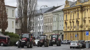 Do demonstrací se zapojili i zemědělci v Kroměříži