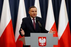 Tusk vyzval k bojkotu polských prezidentských voleb. Nejsilnější opoziční kandidátka zvažuje odstoupení