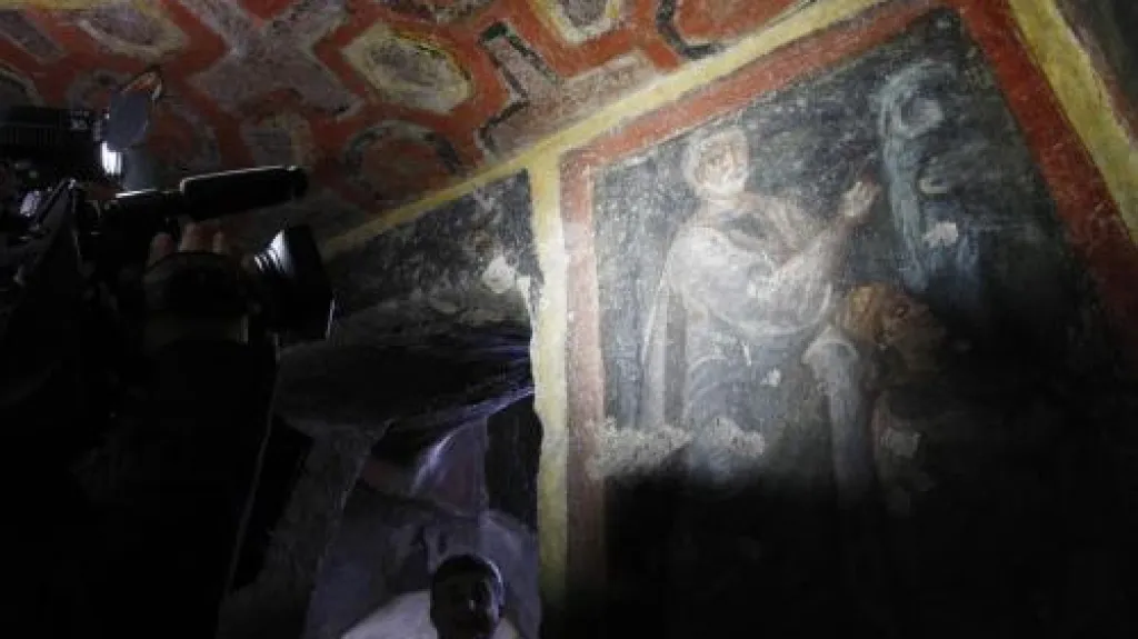 Fresky pocházejí z konce čtvrtého století