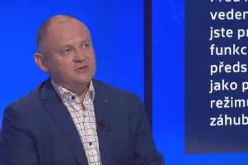 Smlouva s ďáblem může ČSSD pomoci utéct hrobníkovi z lopaty, míní Hašek