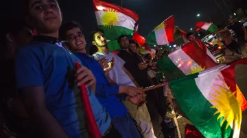 Oslav na stadioně se účastnily i tisíce mladých lidí. Jejich otcové – pešmergové - umírali v boji se Saddámem Husajnem a nyní v boji proti IS.