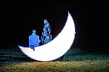 Malý princ přistál v opeře na Otáčivém hledišti